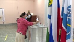 "Знаю поправки за животных". Как голосует улица Конституции в Подпорожье